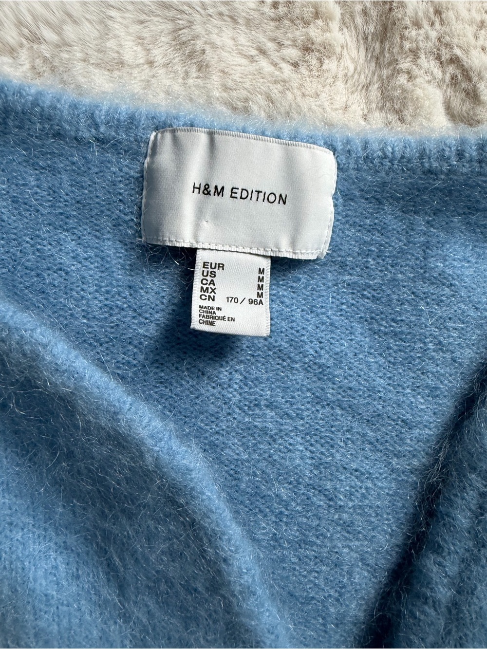 H&M Light Blue Fuzzy V-Neck Button Cardigan - Picture 4 of 4